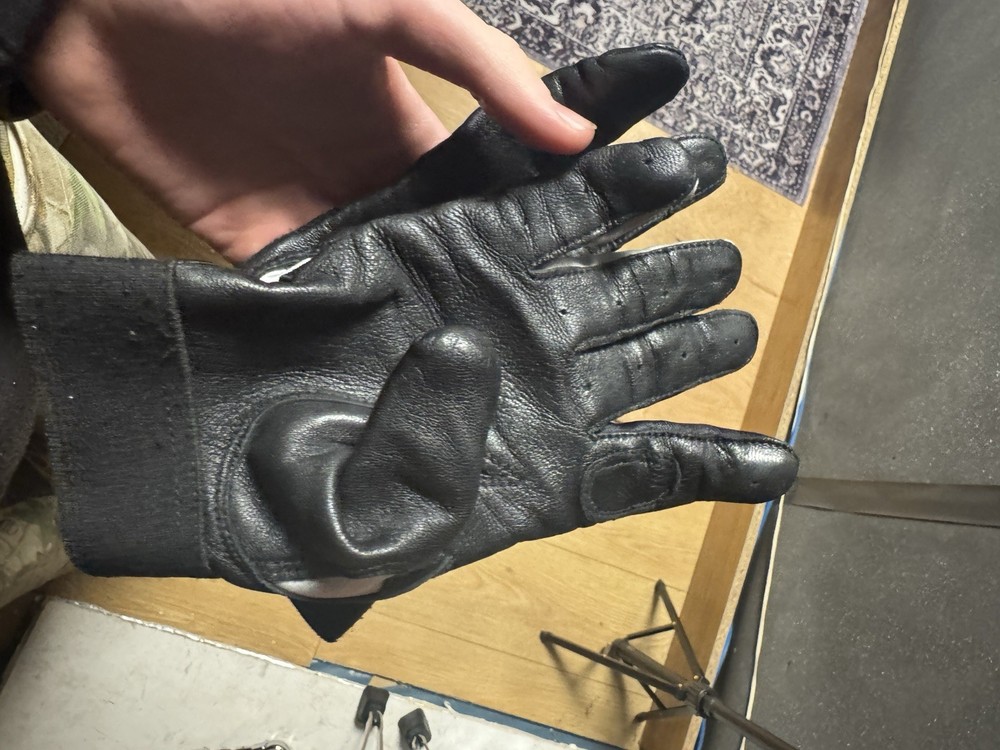 Ahead Medium Drumming Gloves AGM