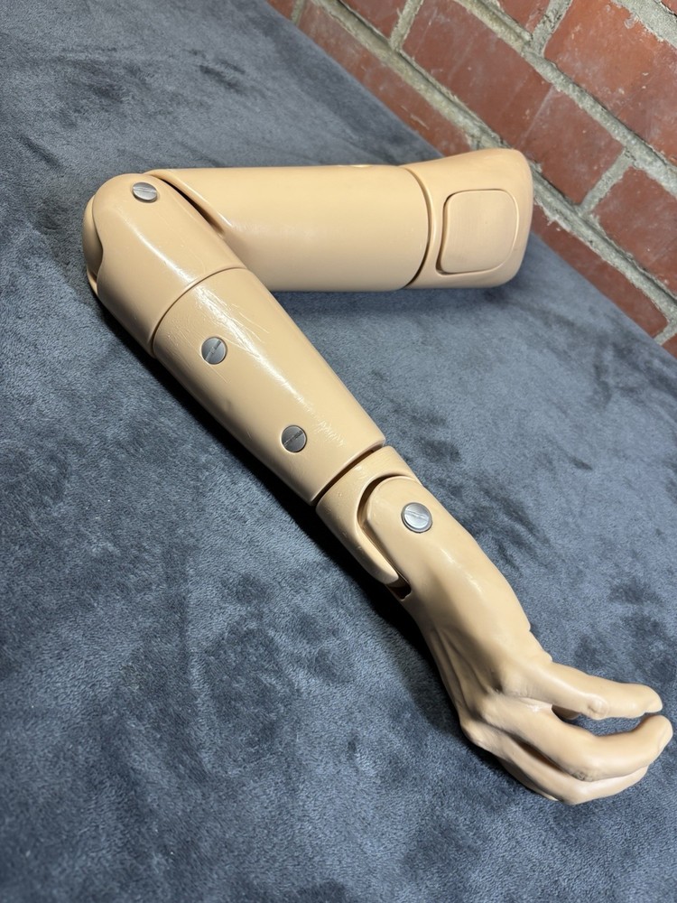 Life/form GERi/KERi Replacement Left Arm, Missing Shoulder Connector