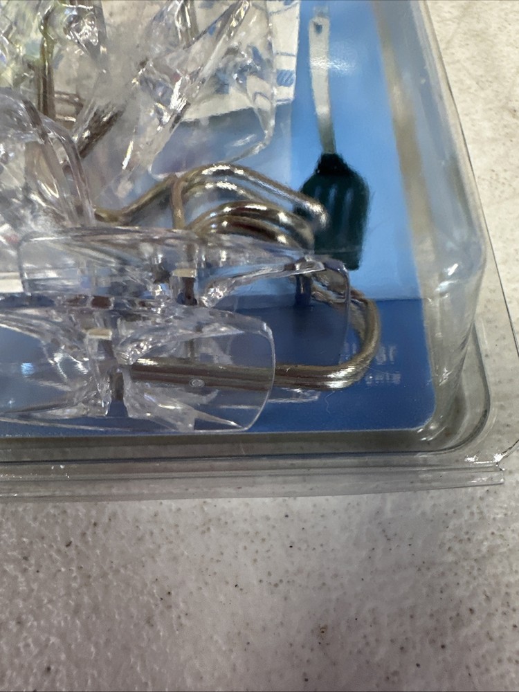 Command Small Wire Hooks 9 Hooks And 12 Strips 17067CLR-9ES {A}