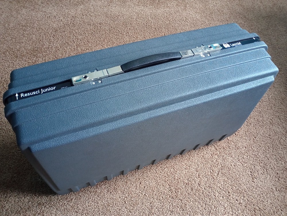 (ONE) Laerdal Resusci Junior CPR Trainer Dummy System w/ Hard Case -EMT Training