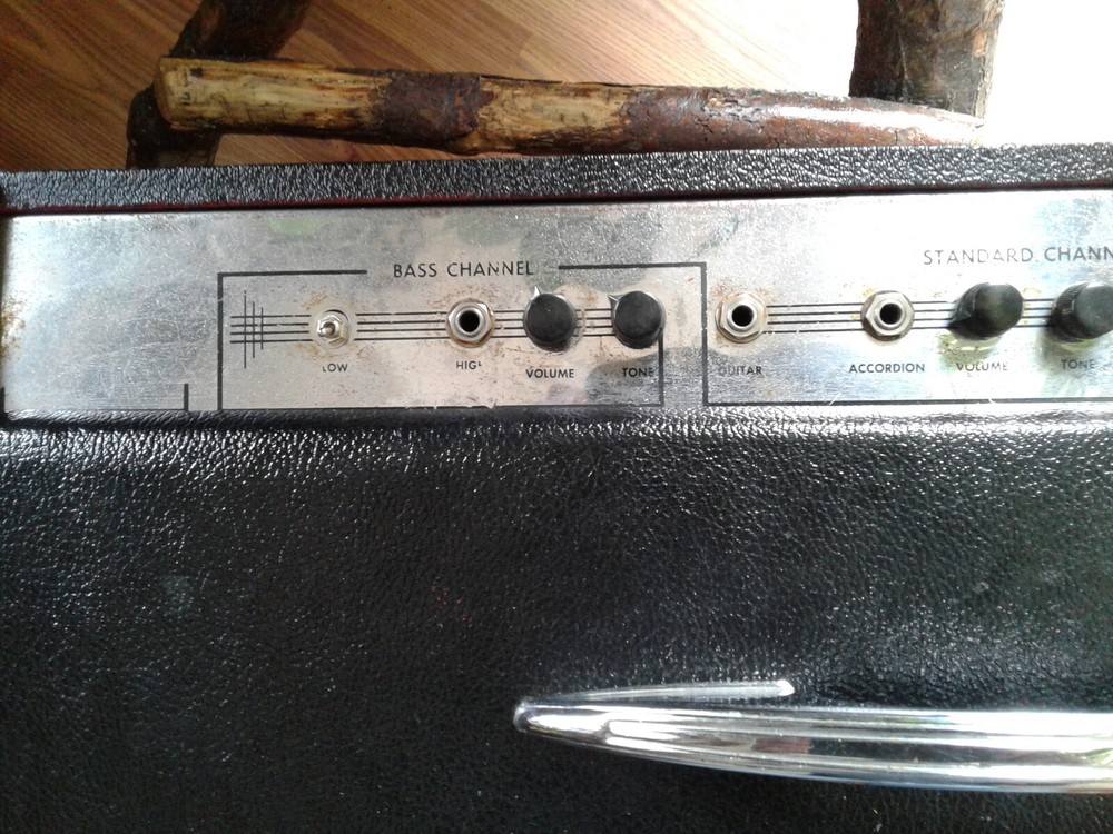 Airline Model 62 Tube Amplifier