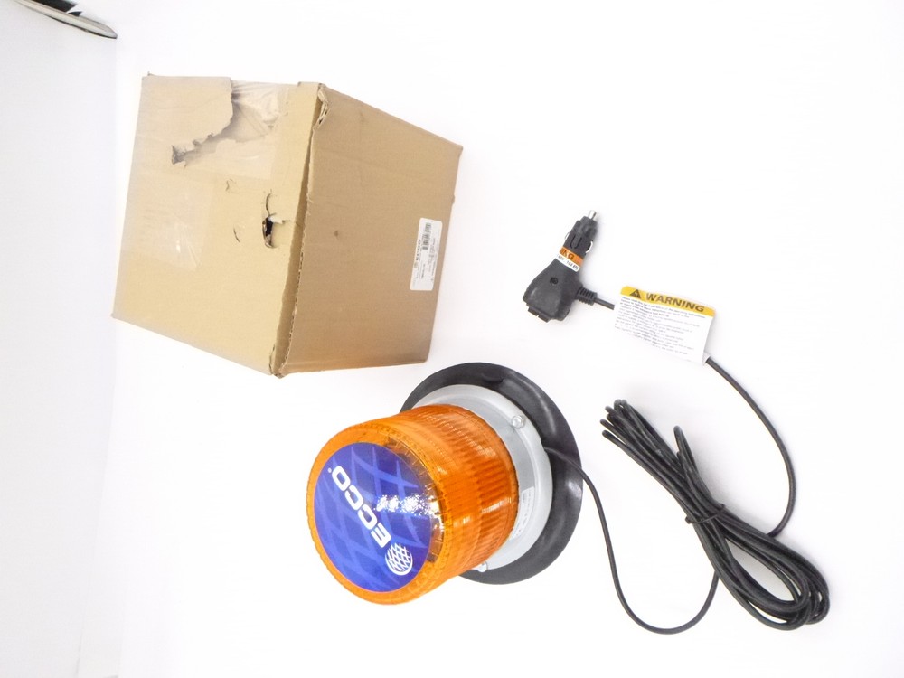 ECCO 7960A-VM LED Beacon Pulse 12-24VDC 11-Flash Patterns Vacuum-Magnet Mount
