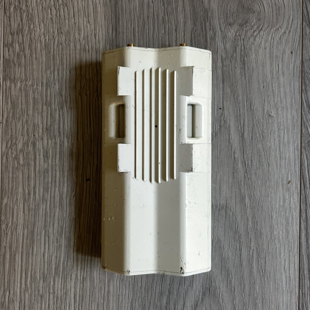 Ubiquiti Rocket M2 (ROCKETM2) airMAX 2.4GHz Wireless BaseStation Access Point