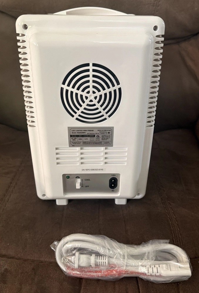 Personal Chiller Led Lighted Mini Fridge Cans