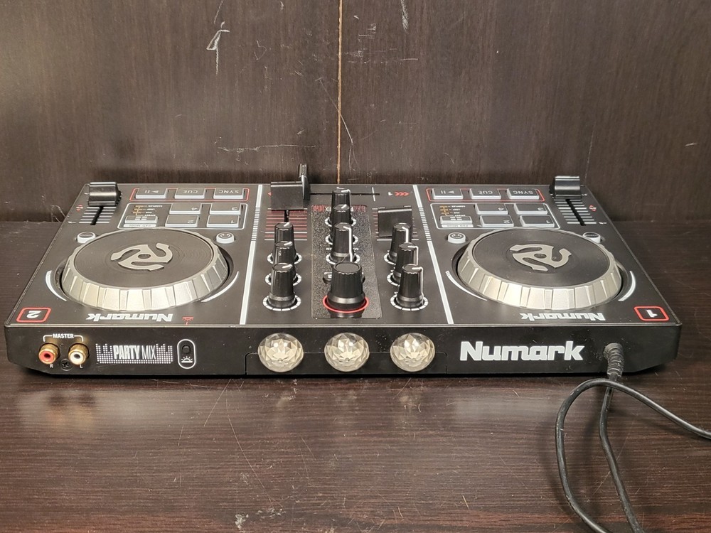 Numark Party Mix DJ Controller With Built In Light Show.