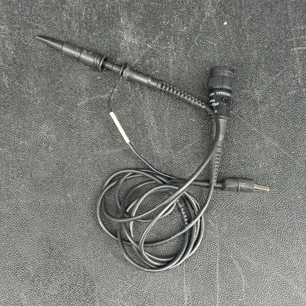 1EA - Tektronix TPP0200 200 MHz Voltage Probe  Tested
