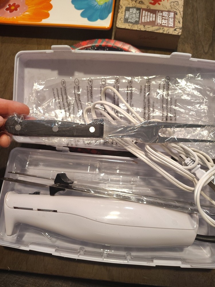 Electric Carving Knife Opened Unused