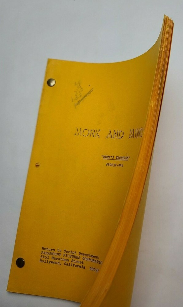 MORK & MINDY / Tom Tenowich 1979 TV Script, Robin Williams "Mork's Vacation"