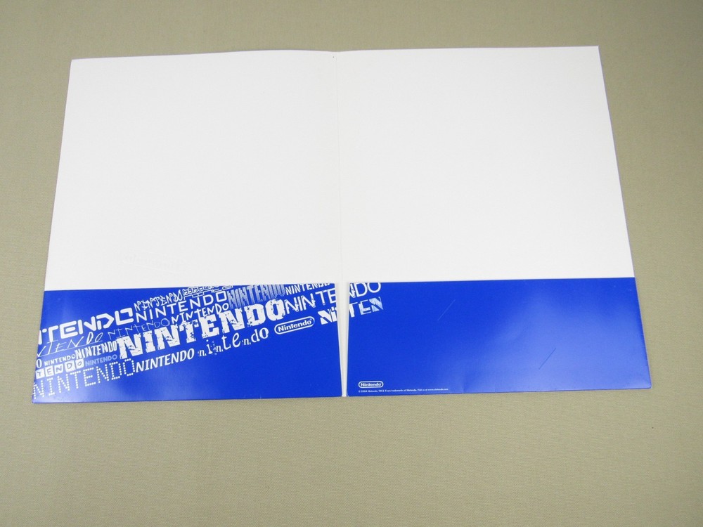 Nintendo 2 Pocket Folder 2004 *Rare* *Vintage* Embossed