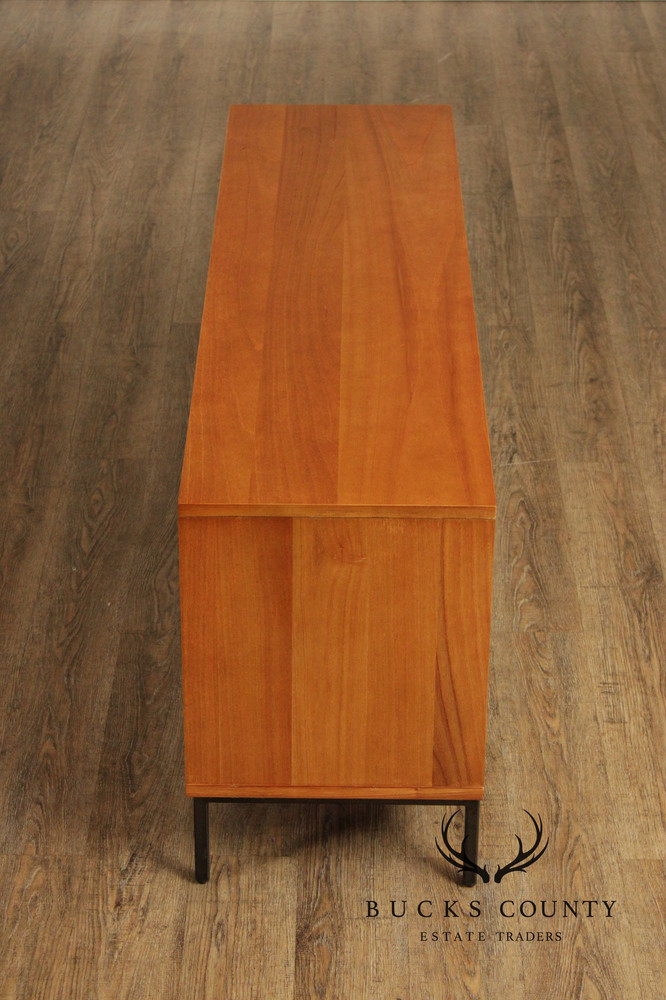Hopper Studio Mid Century Modern Style 'Sophia' Media Console