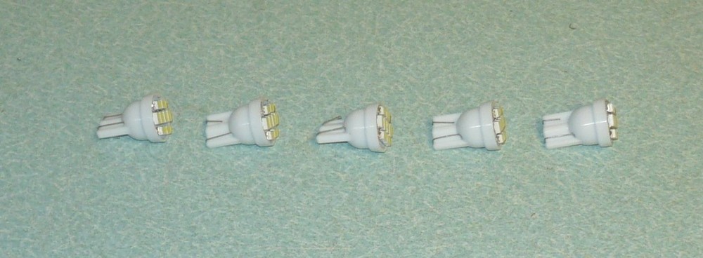 5 PACHISLO SLOT MACHINE LED LIGHTS WITH BASES REPLACE TYPICAL #400 SIZE BULBS