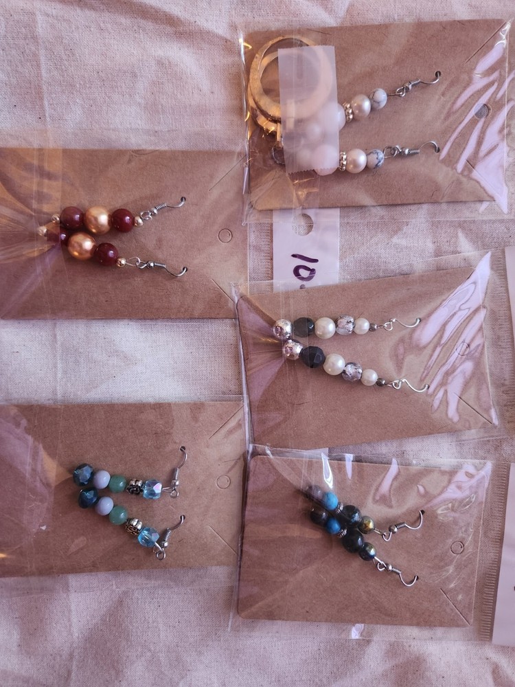 Handmade Earrings Stylish and Beautiful.