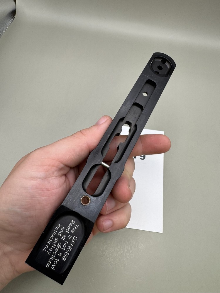 AGD Automag ULE Rail Black