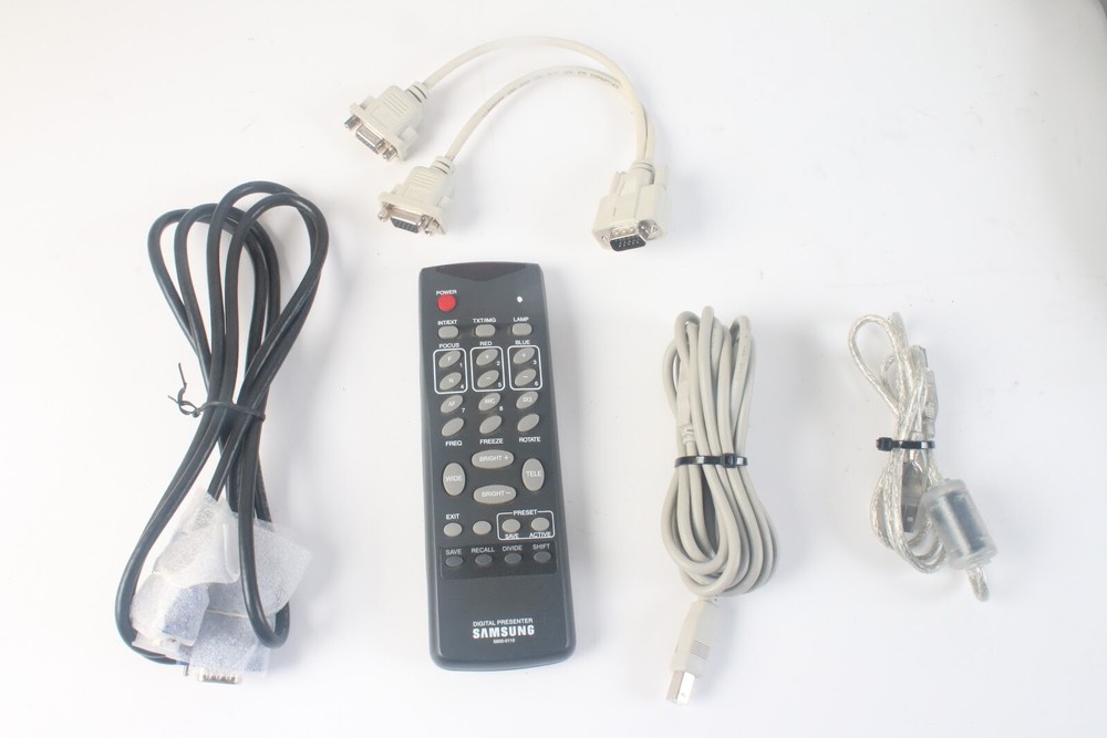 Samsung UF-80ST Digital Presenter W/ Remote , VGA USB Cables and Case