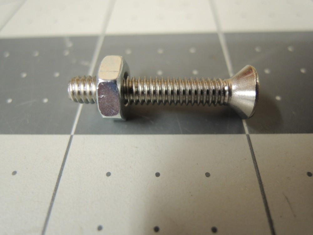 Chrome Oval Head Phillips Screws and Nuts for Vox Amplifier Strap Handles