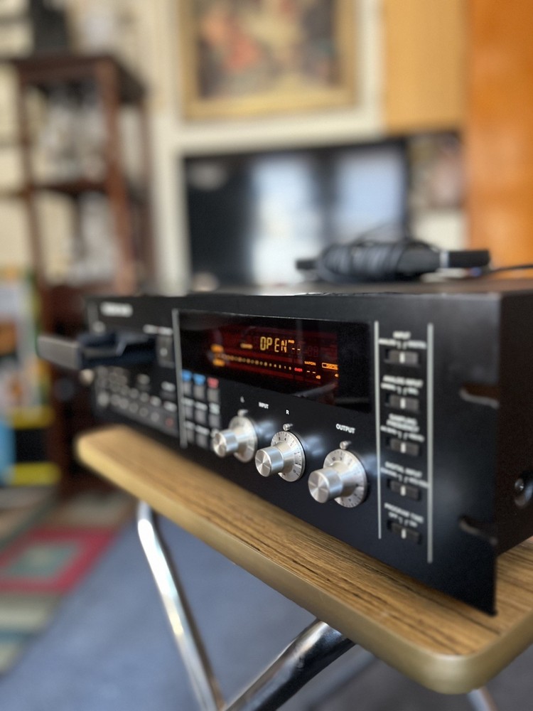 TASCAM DA-30 DAT Deck Digital Audio Tape Recorder