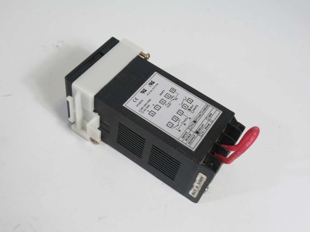 Extech 48VTR DIN Process Controller Input: PT100 Relay Output CRACKED USED
