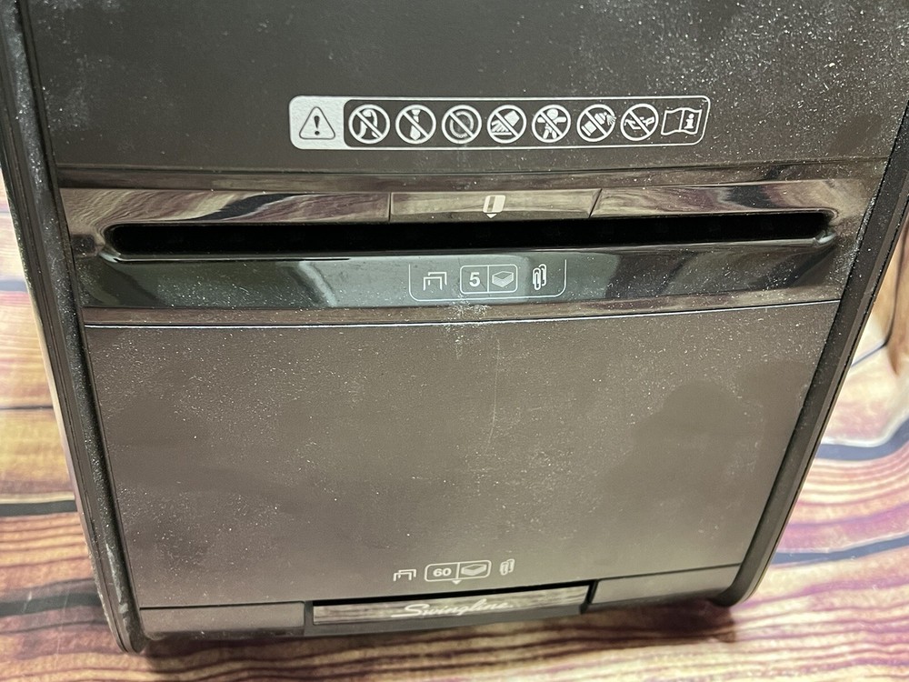 Swingline 1757572 Stack-and-Shred 60X Hands Free Shredder