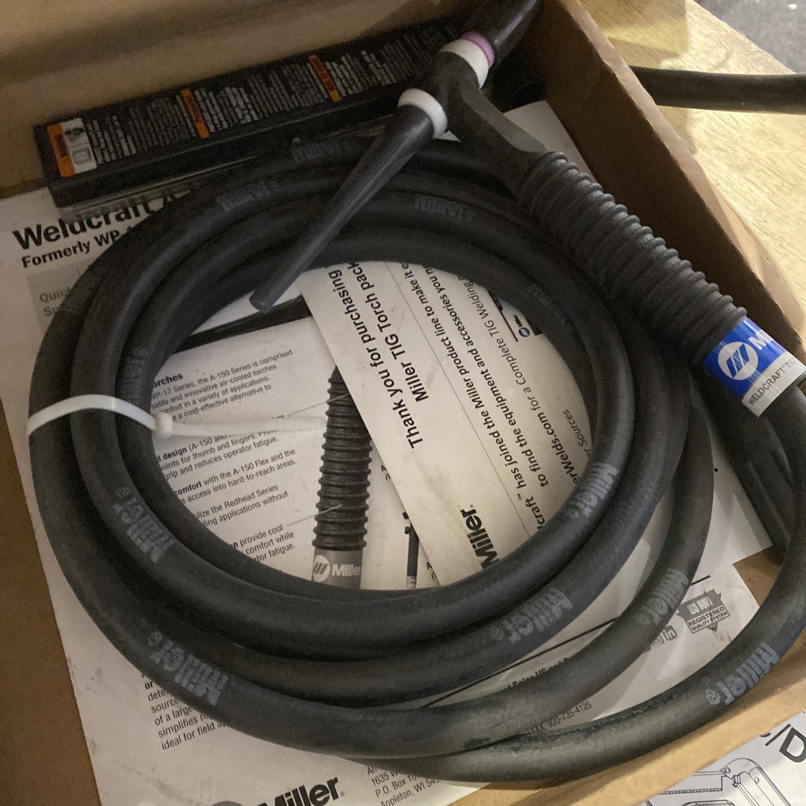 MILLER ELECTRIC 907757 MILLER Multimatic 220 AC/DC Multiprocess Welder