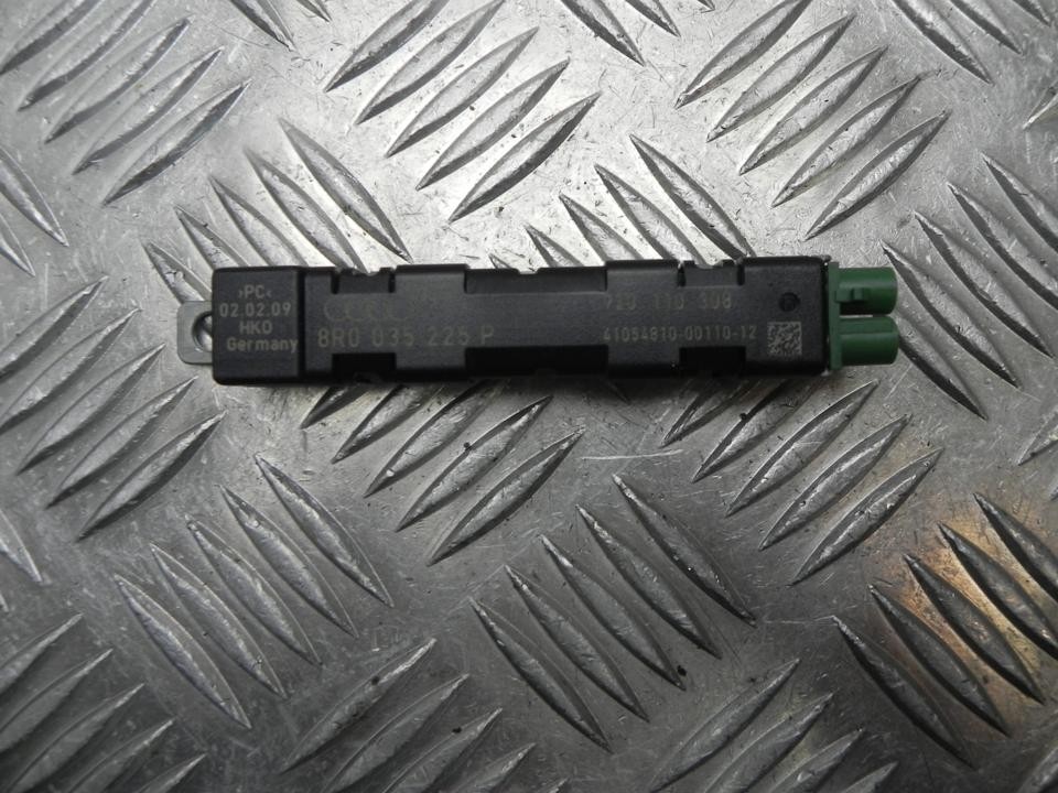 Antenna Amplifier Audi Q5 2009 8R0035225P