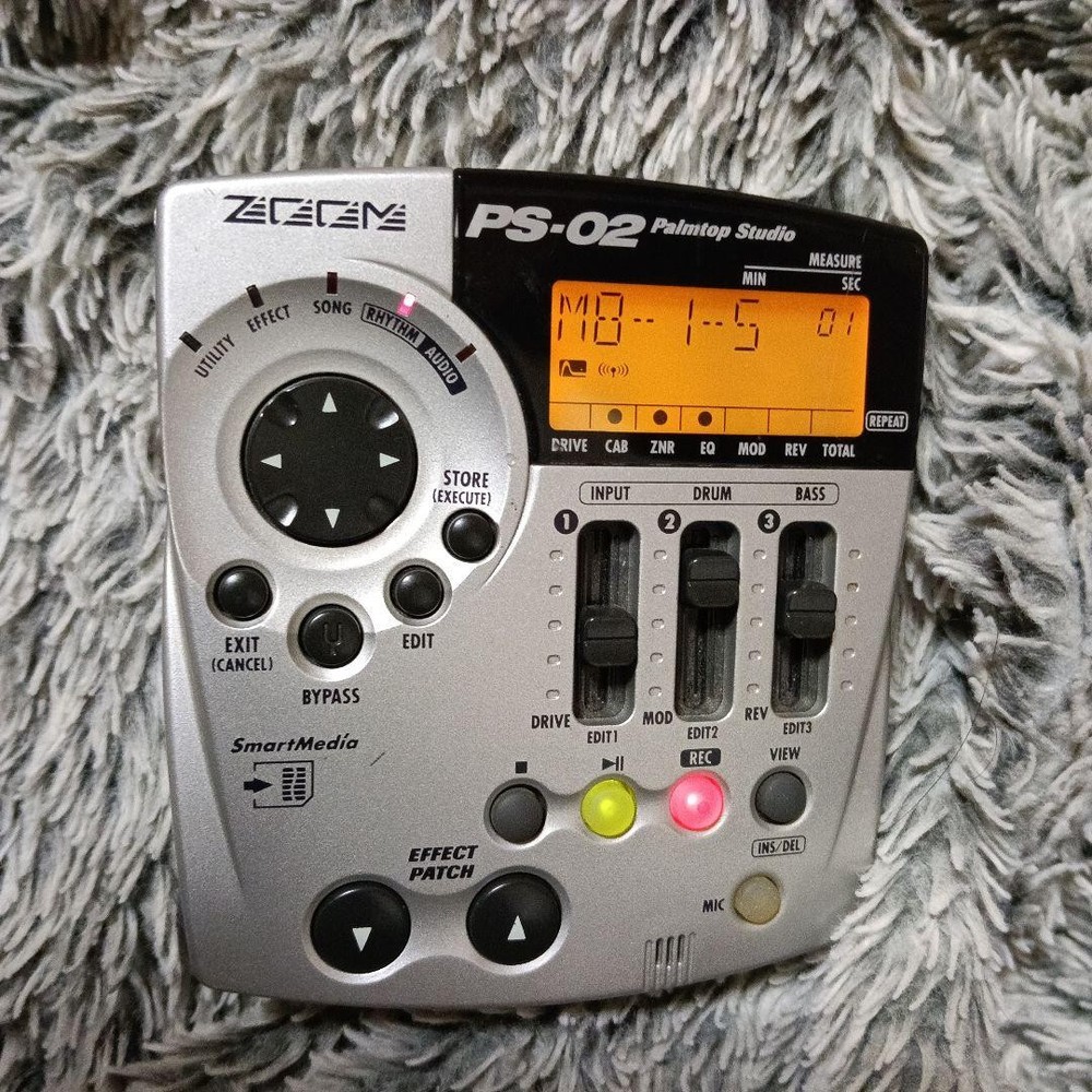 ZOOM PS-02 Palmtop Studio Multitrack Recorder Good w/ Box