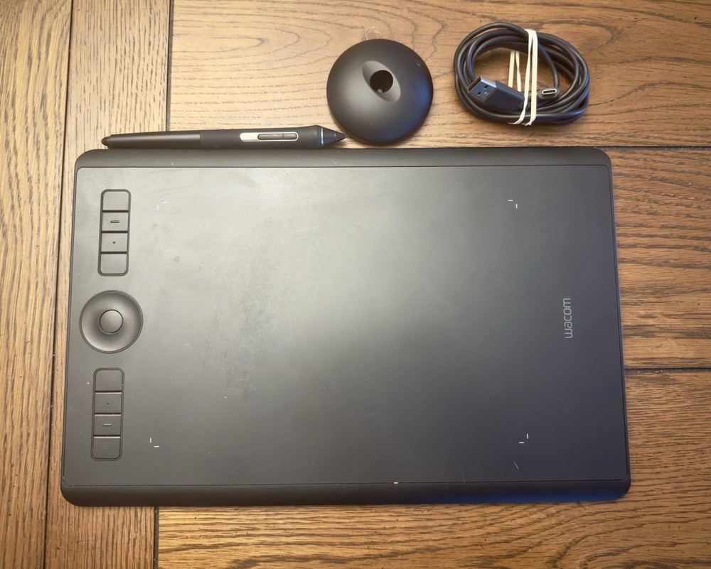 Wacom Intuos Pro Medium PTH-660