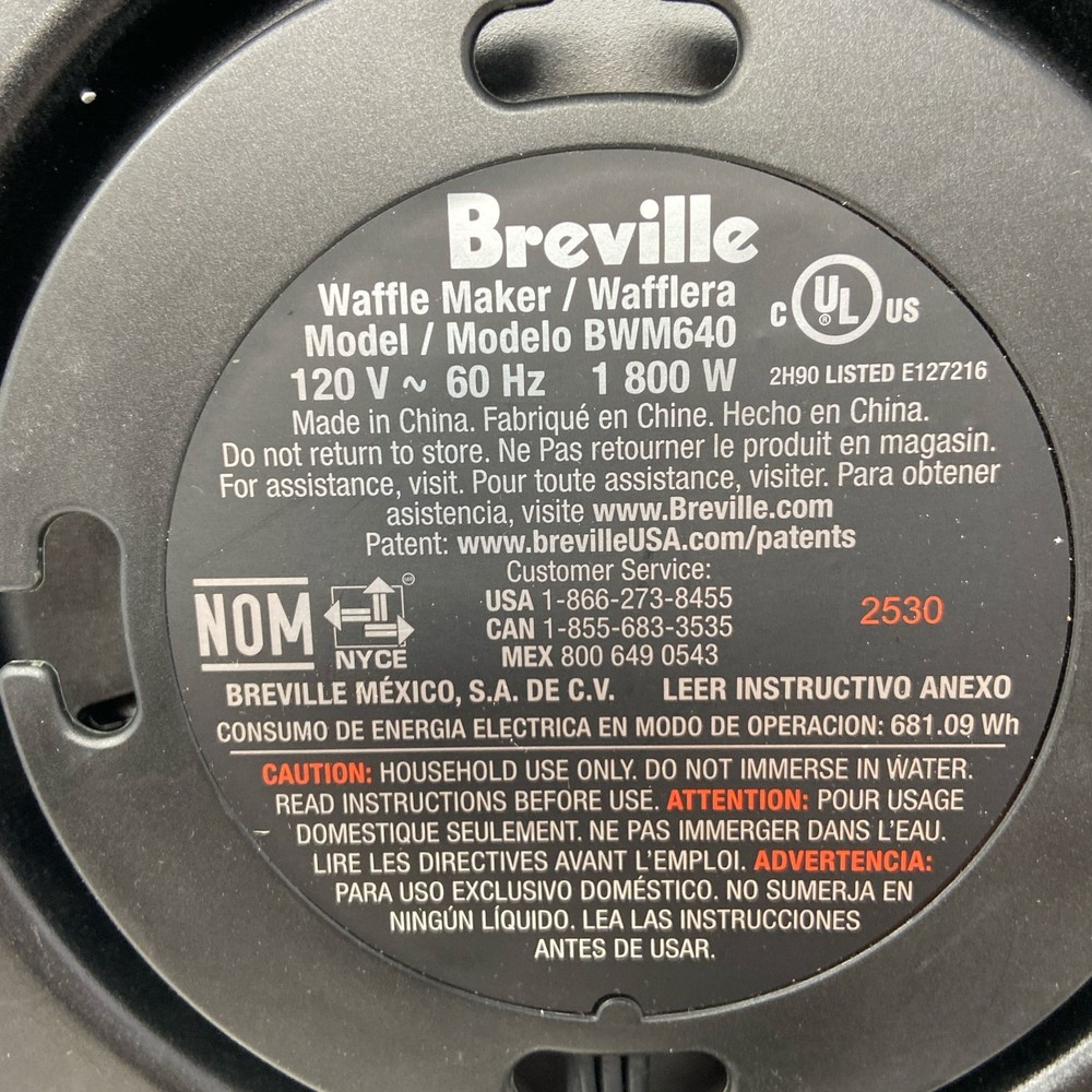 Breville Smart Waffle Pro 4-Slice Waffle Maker, Silver