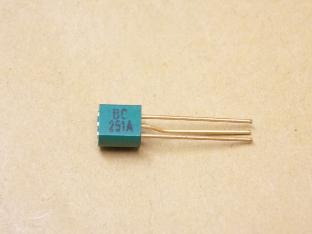 10x BC251A PNP Transistor TO-92