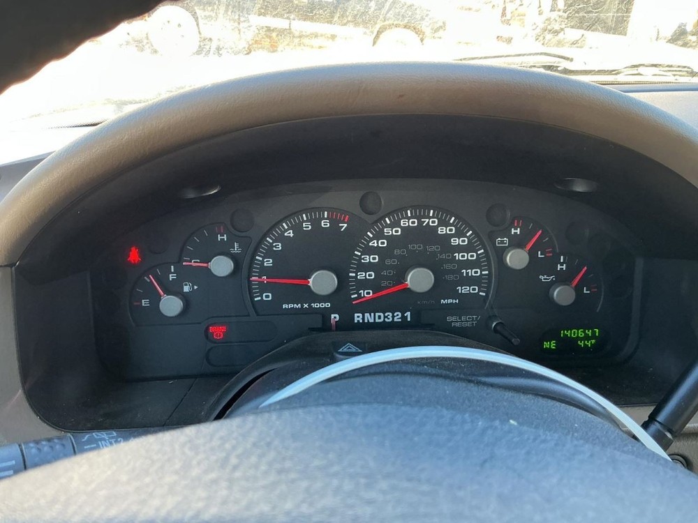 EXPLORER 2004 Glove Box 4945208