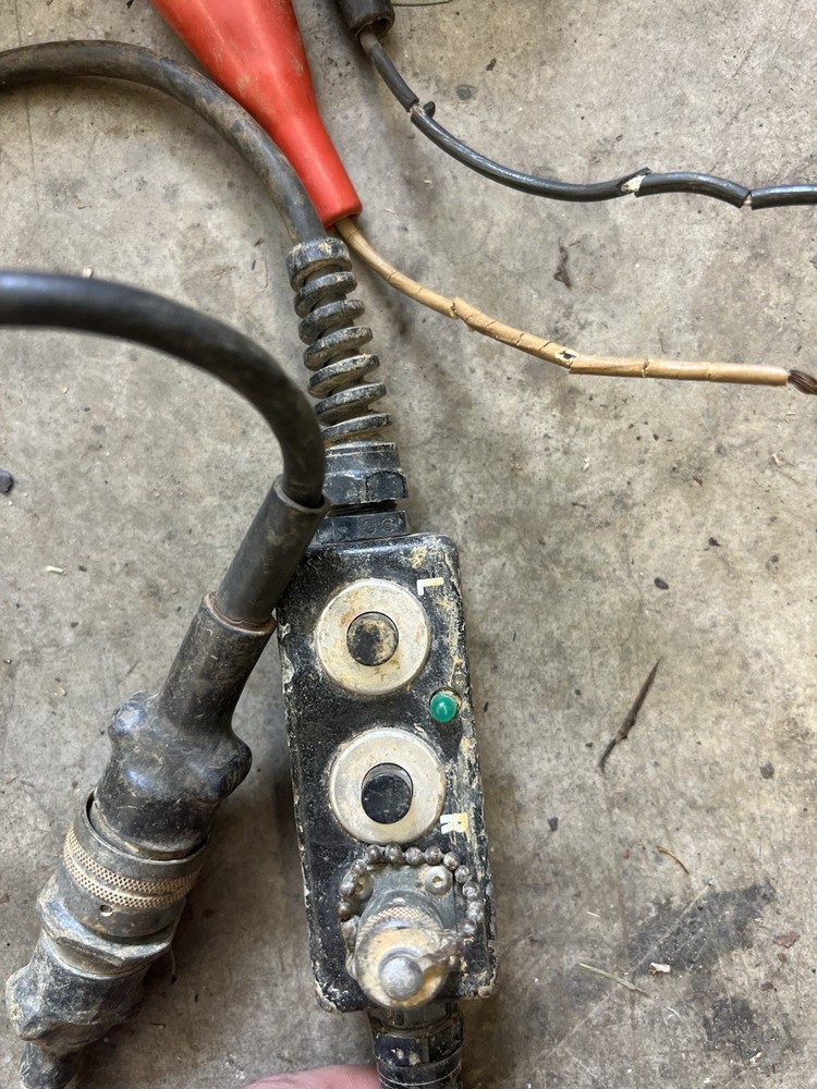 AGL MAX Model Max Red Beam Pipe Laser w/Accessories & Case