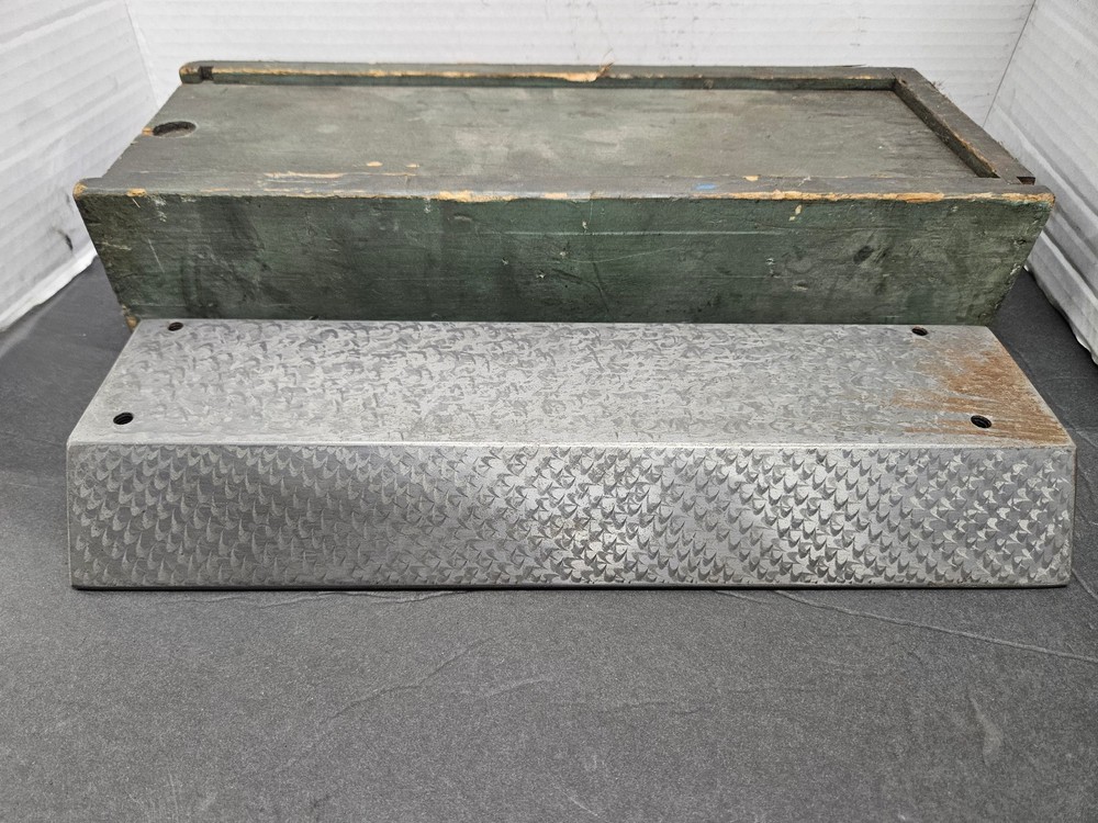 Bridgeport SCRAPING STANDARD FOR SURFACE FLAKING