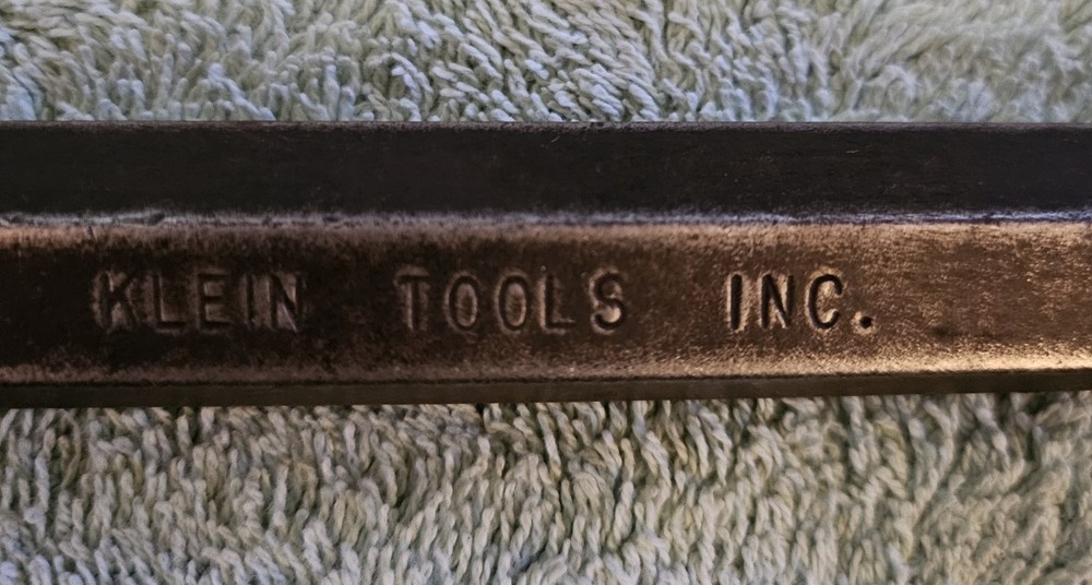Klein Tools 3244 Connecting Hex Bar -24"- Pry Bar