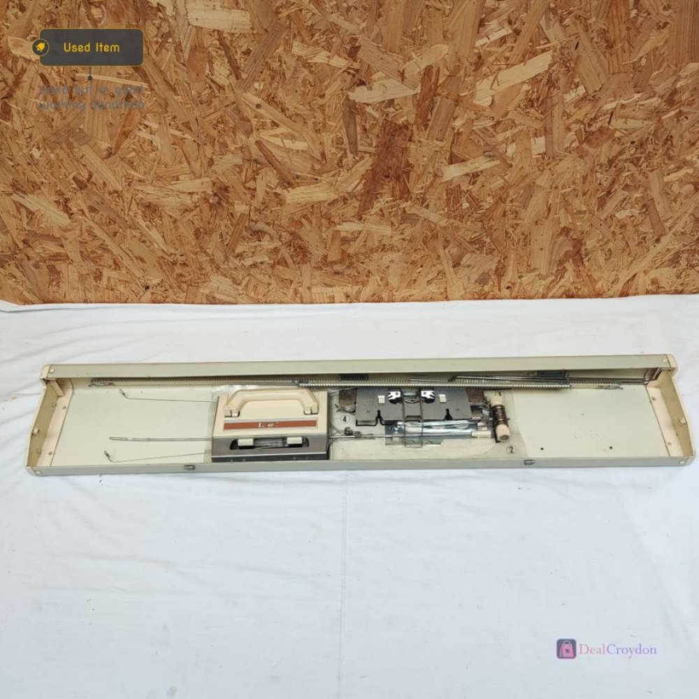 BROTHER KH-710 KNITTING MACHINE WITH ATTACHMENTS VINTAGE