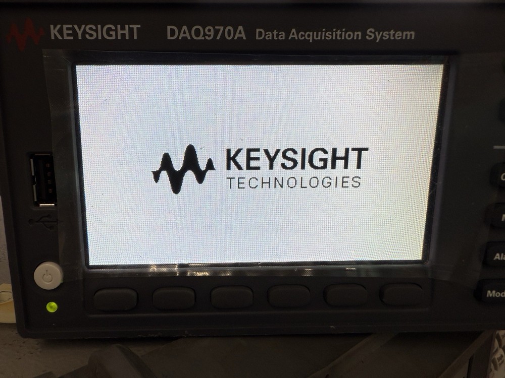 Keysight DAQ970A Data Acquisition System With 2, 40-chan DAQM908A Plug-In Cards