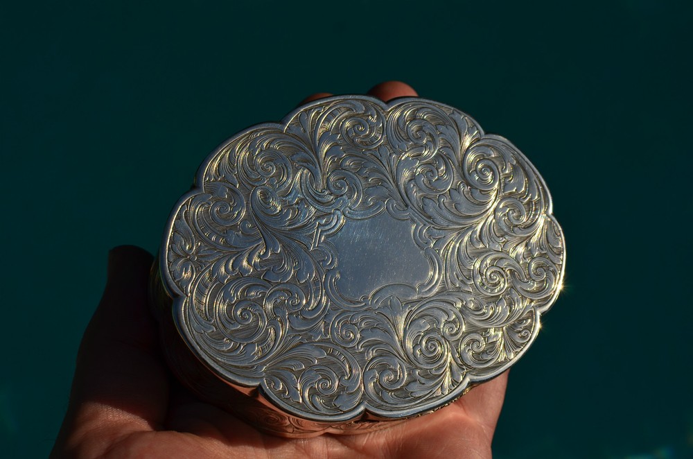 MASSIVE STERLING SILVER SNUFF BOX, RARE SOLID SILVER BOX, MUST SEE !!