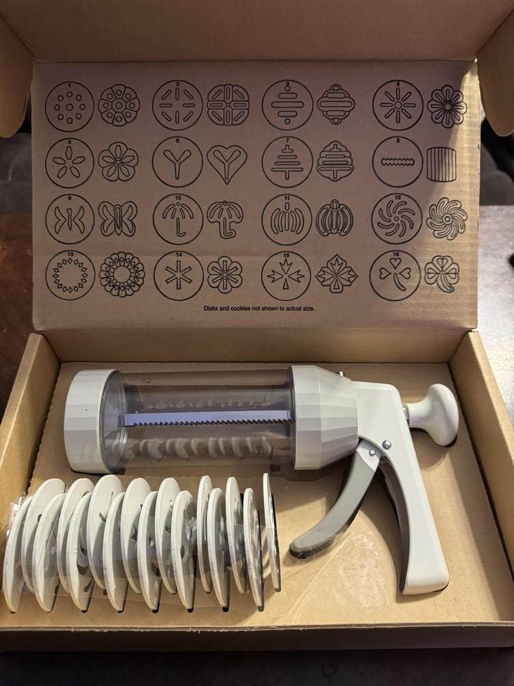 The Pampered Chef Cookie Press (1525) (White)