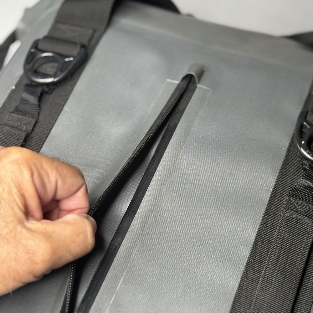 Igloo Gray Black Backpack Cooler Waterproof Portable W/ Shoulder Straps