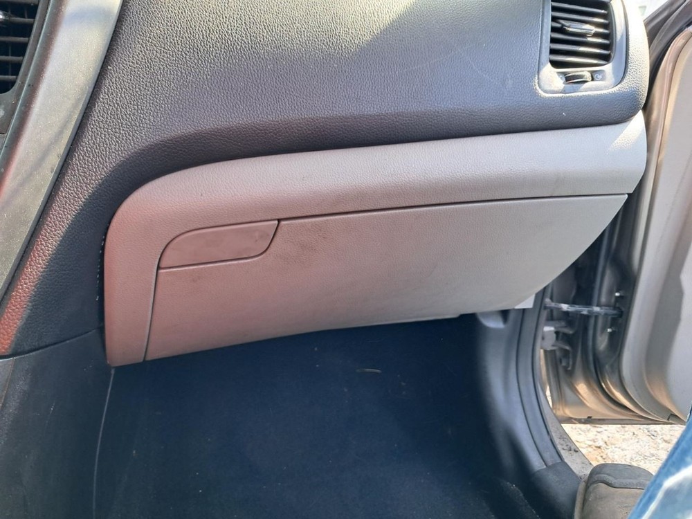 OPTIMAKIA 2012 Glove Box 4773597