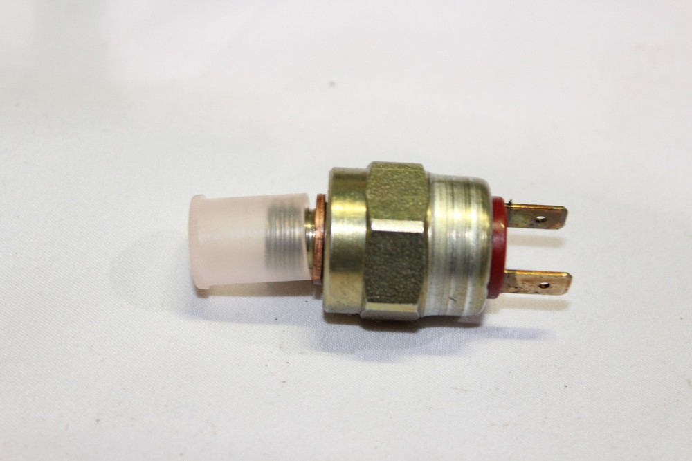 Brake pressure switch for BMW E-28 E-34 E-24 E-23 E-32 E-31