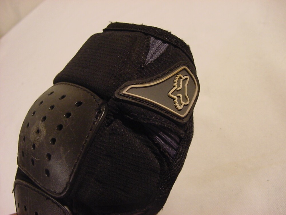 FOX COMP MOTOCROSS GUARDS PADS - KIDS SIZE MEDIUM