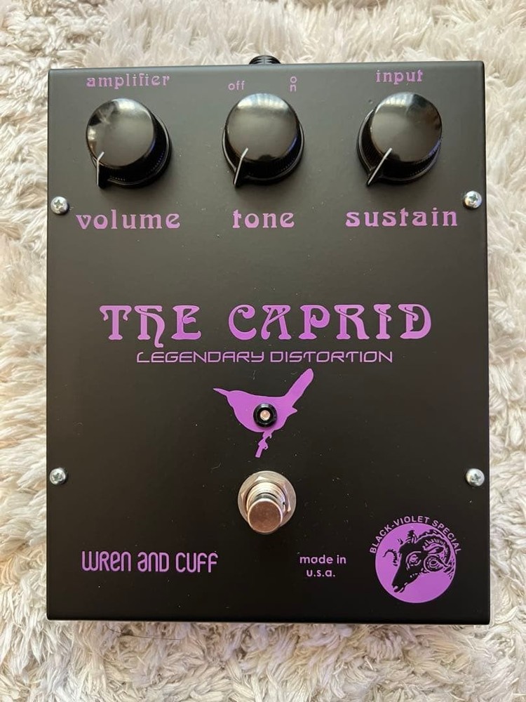 Wren and Cuff Caprid Black Violet Effector