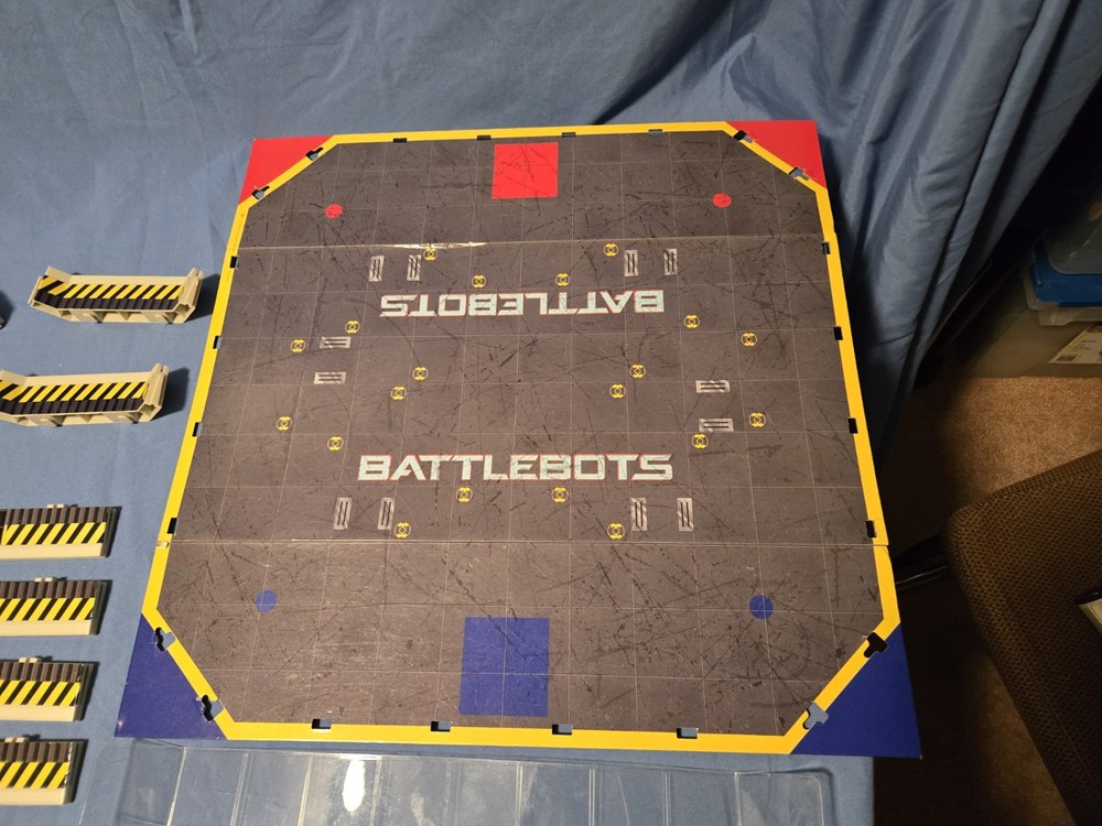 Rare HEXBUG BattleBots Arena Platinum – Multiplayer Robot Game *Missing Remotes*