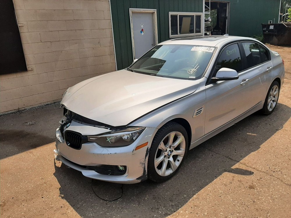 320I 2014 High Mounted Stop Light 1002107