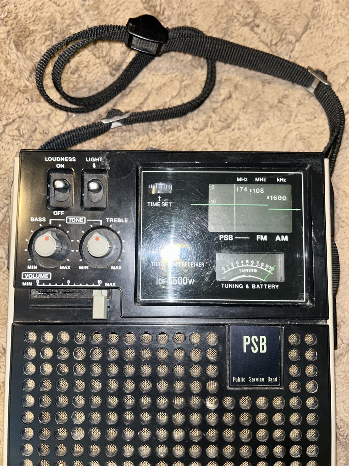 Sony ICF-5500w Three Band Receiver Partially Works For Parts