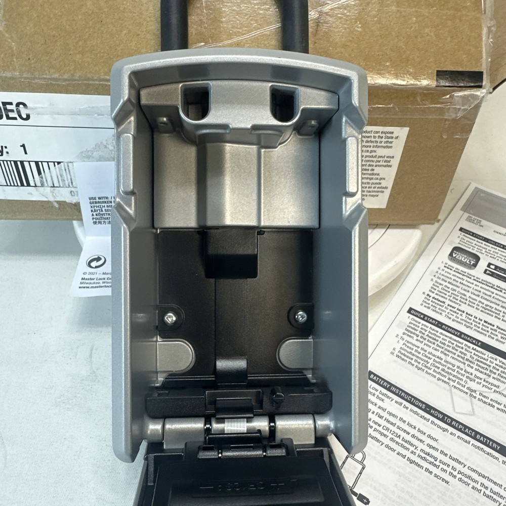 Master Lock 5440EC Bluetooth & Electronic Portable Lock Box IOS & Android