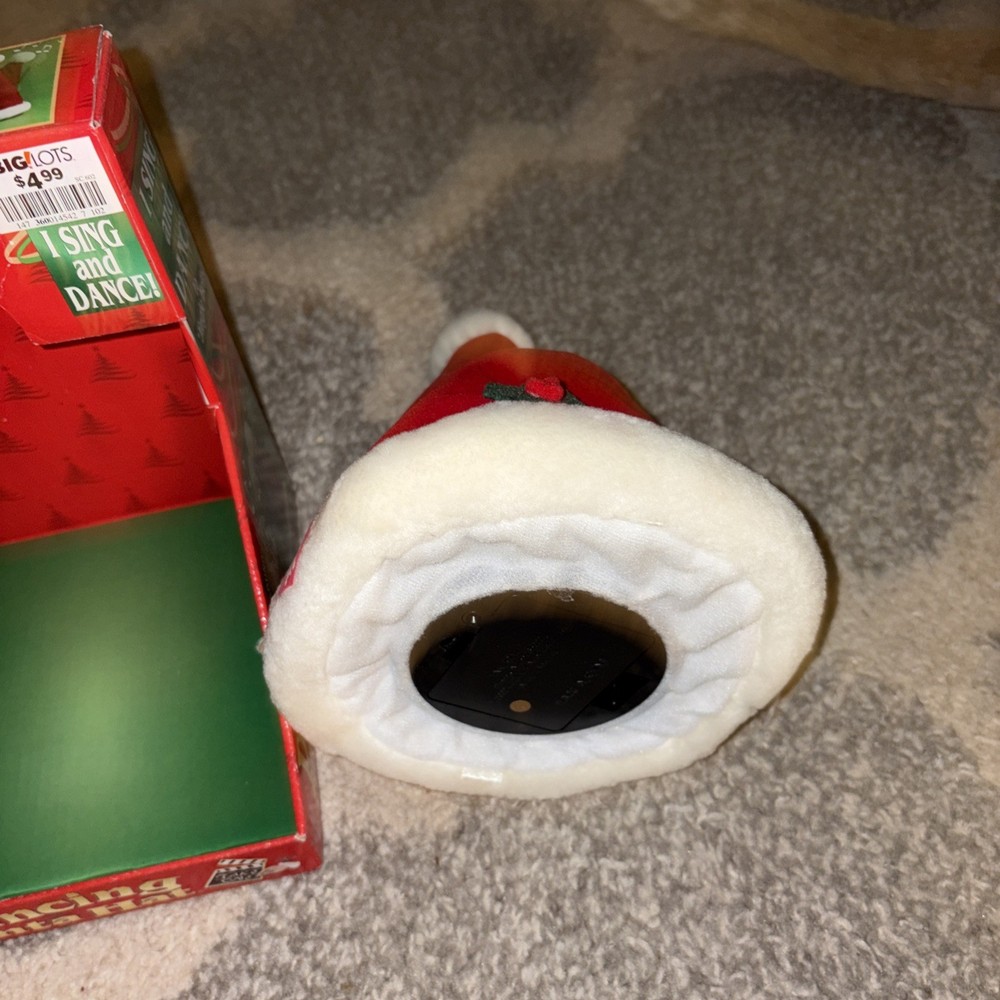 Dancing Santa Hat Does NOT Work