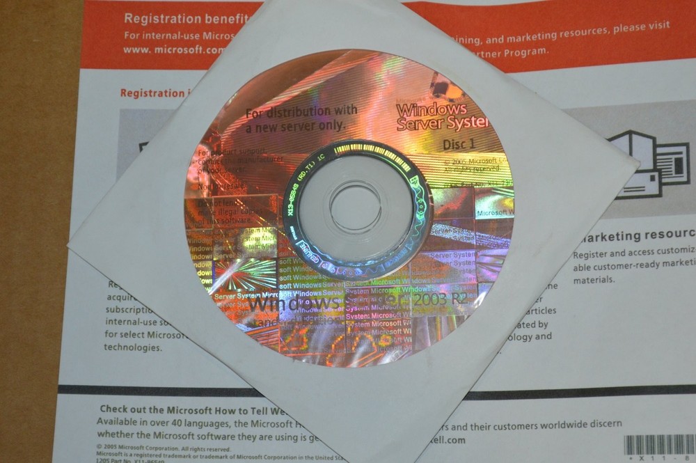 Windows Server Standard 2003 R2 WIN32 English