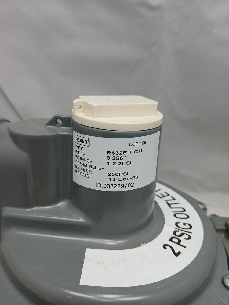 Fisher™ Type R632E Integral Two psig Service Regulator