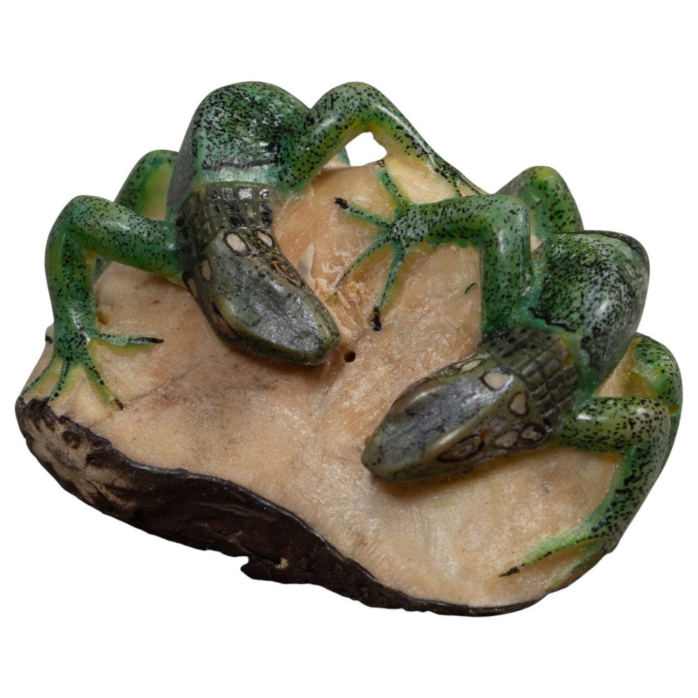 Double Green Iguana Lizard Tagua Carving