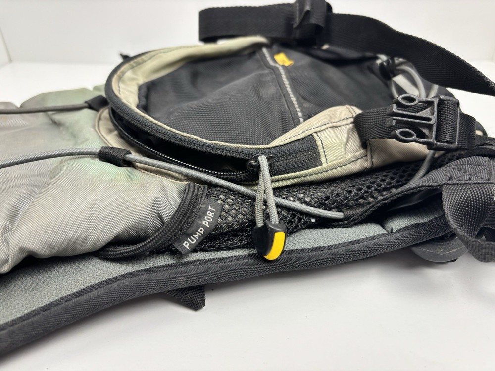 CamelBak Lobo Hydration Backpack Hiking Daypack Black & Gray no bladder